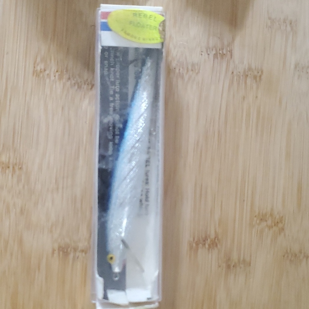 Vintage Rebel Fishing Lure 6” Silver/Black Flag Box